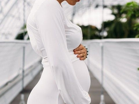 Folic Acid vs. Folate When Choosing Prenatal Vitamins