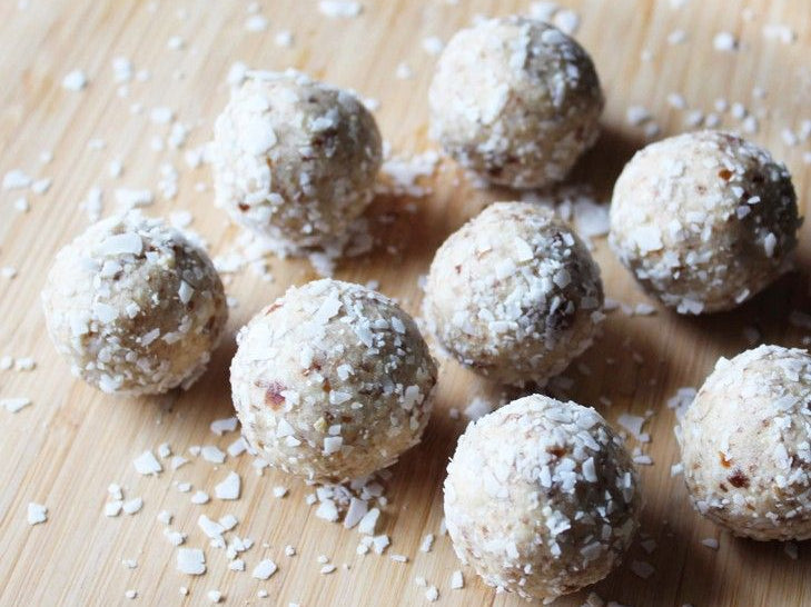 Cashew Coconut Collagen Bites